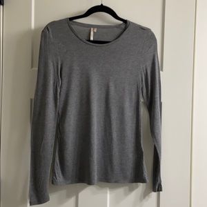 Banana Republic grey long sleeve tee
